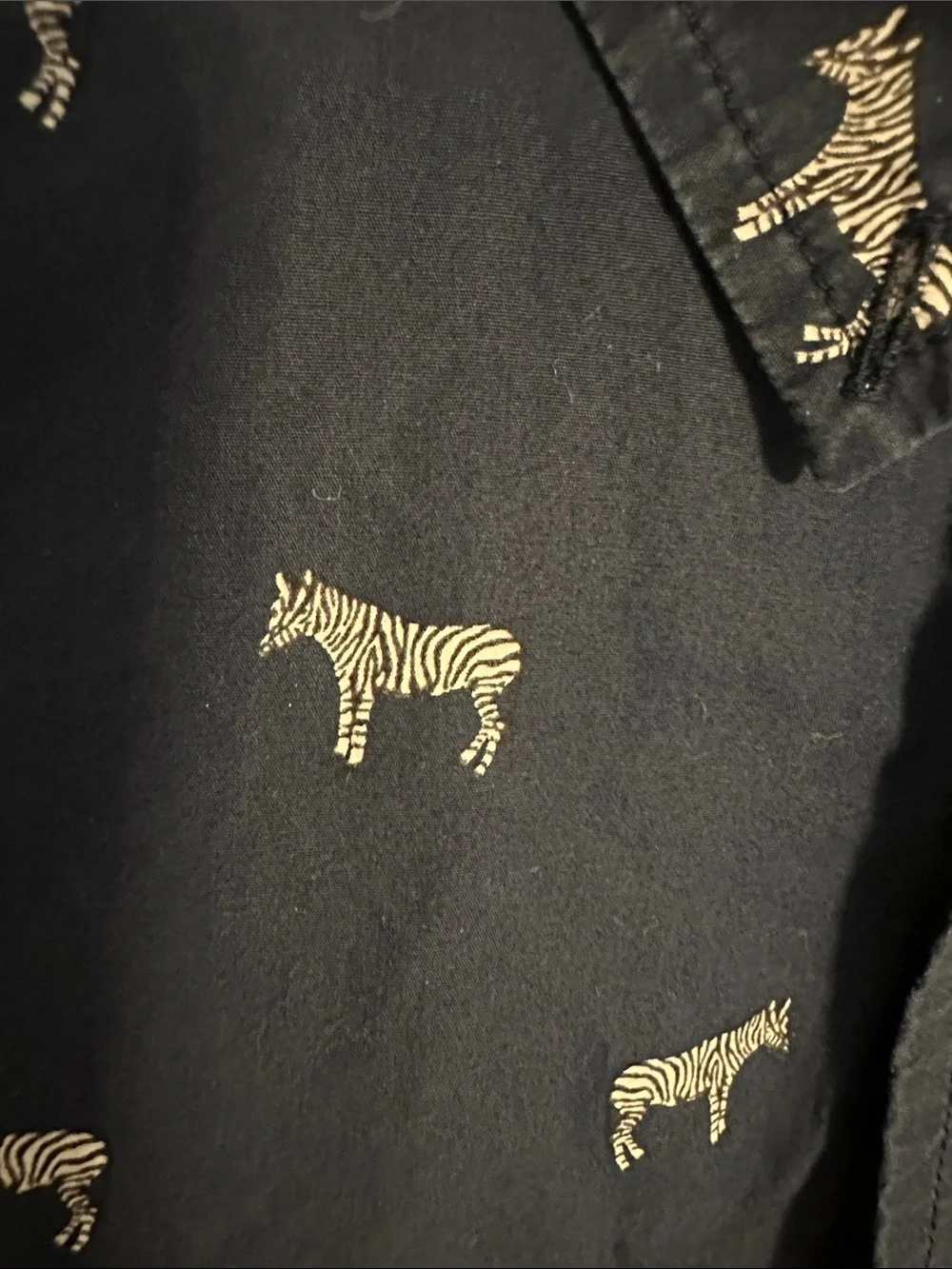 Banana Republic Navy Short-Sleeve Button-Up Shirt with zebra Print